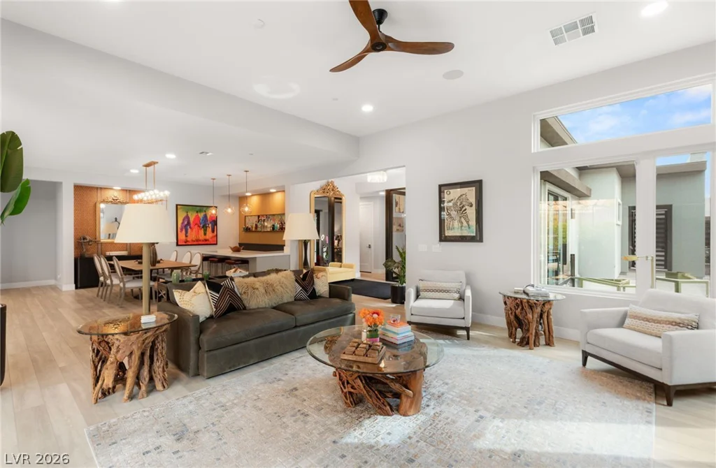 445 Cliff Terrace, Las Vegas, NV 89138