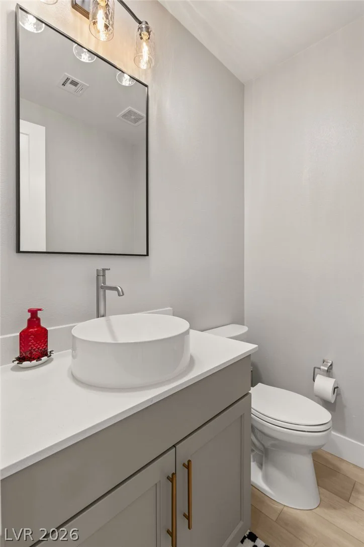 445 Cliff Terrace, Las Vegas, NV 89138