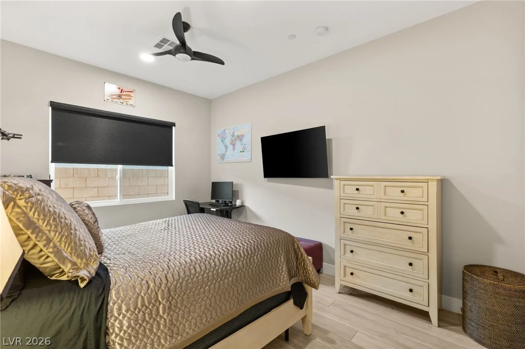 445 Cliff Terrace, Las Vegas, NV 89138