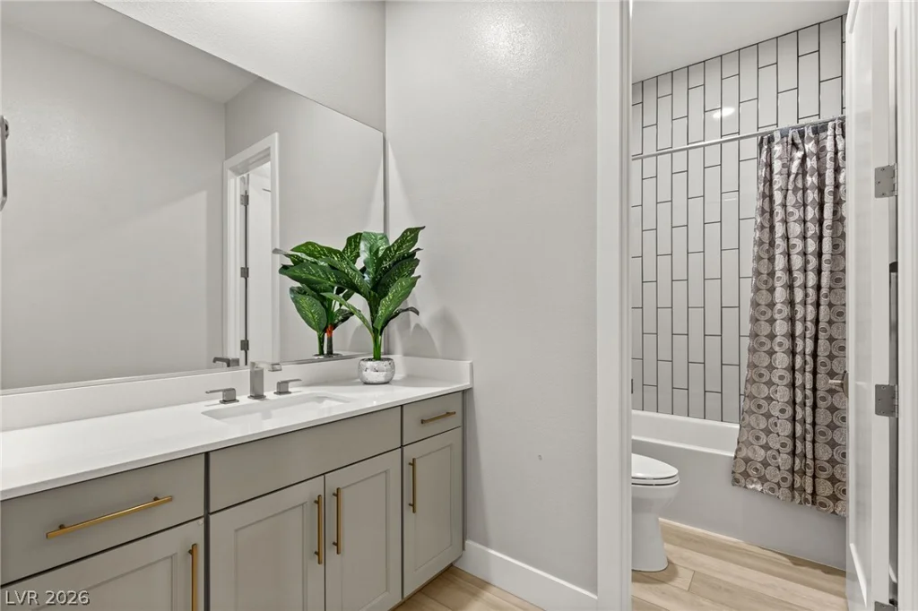 445 Cliff Terrace, Las Vegas, NV 89138