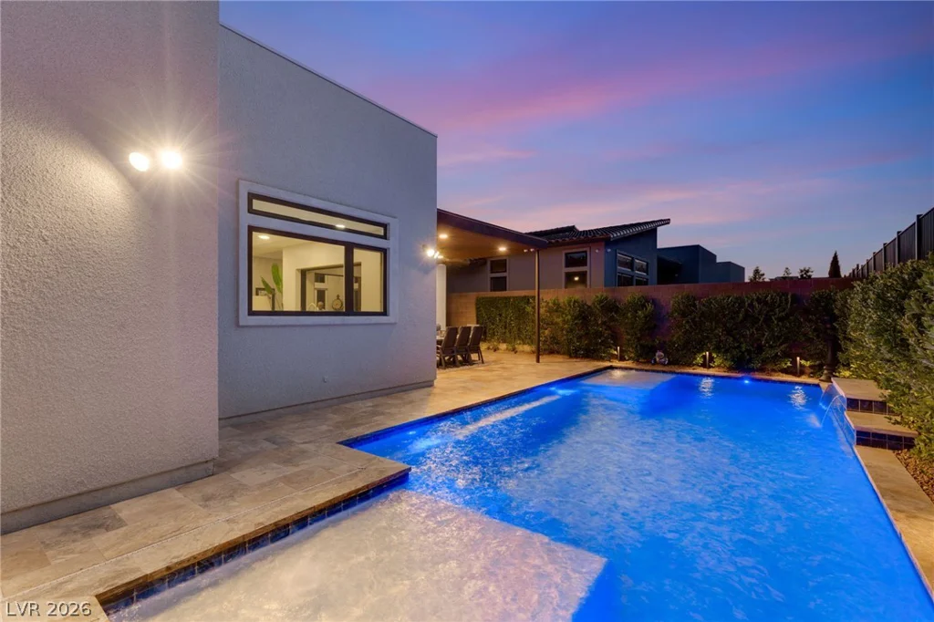 445 Cliff Terrace, Las Vegas, NV 89138