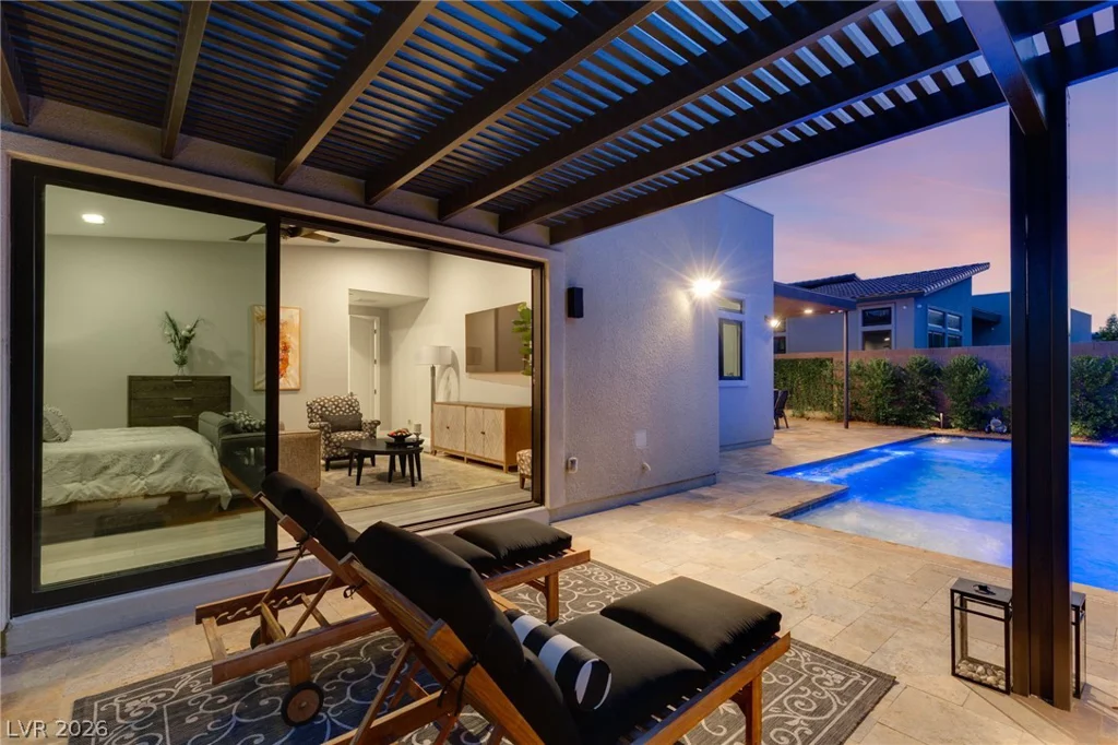445 Cliff Terrace, Las Vegas, NV 89138
