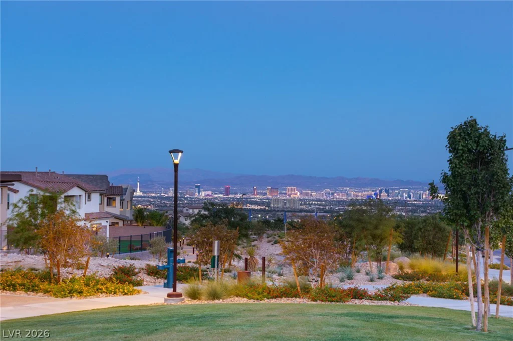 445 Cliff Terrace, Las Vegas, NV 89138
