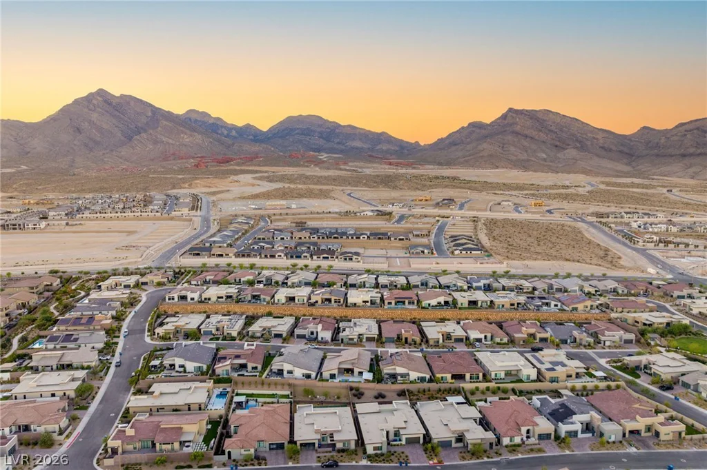 445 Cliff Terrace, Las Vegas, NV 89138
