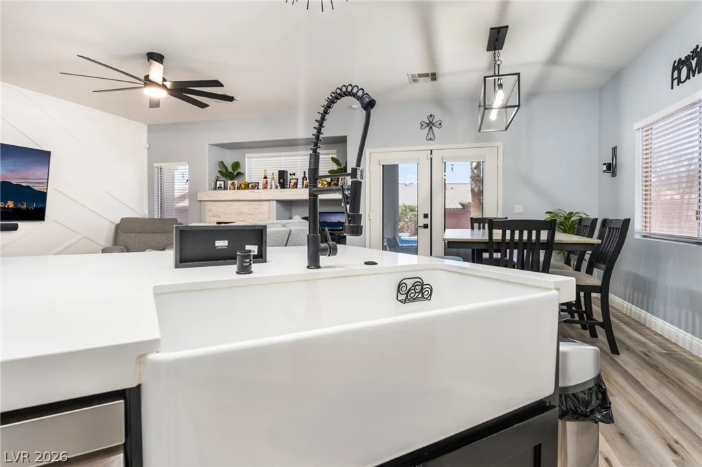 5879 Pavilion Lakes, Las Vegas, NV 89122