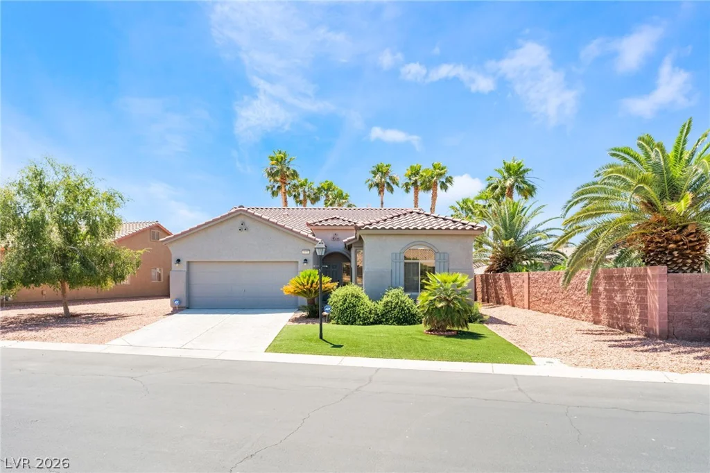 5879 Pavilion Lakes, Las Vegas, NV 89122