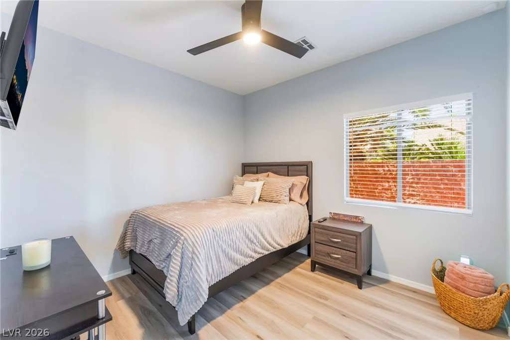 5879 Pavilion Lakes, Las Vegas, NV 89122