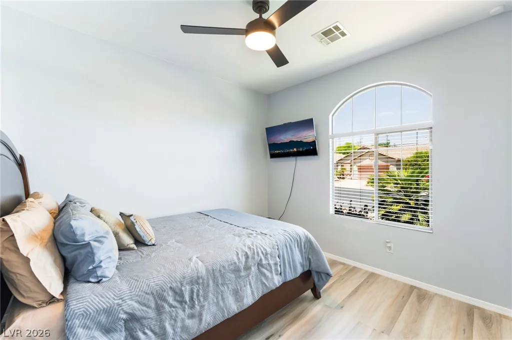 5879 Pavilion Lakes, Las Vegas, NV 89122