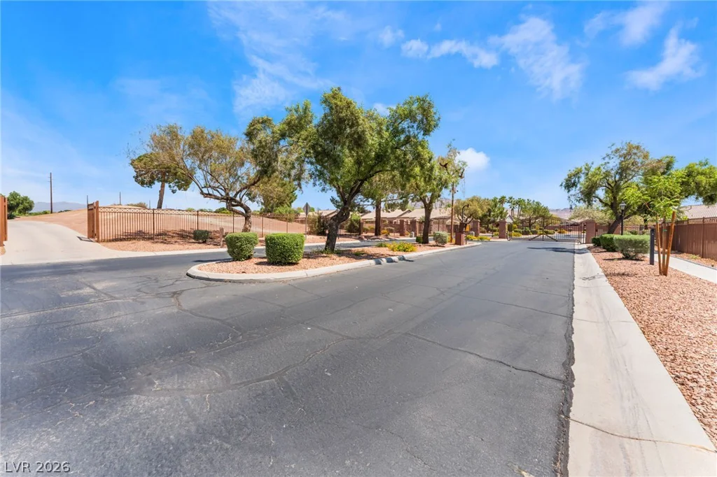5879 Pavilion Lakes, Las Vegas, NV 89122