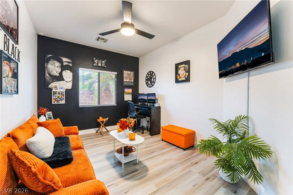 5879 Pavilion Lakes, Las Vegas, NV 89122