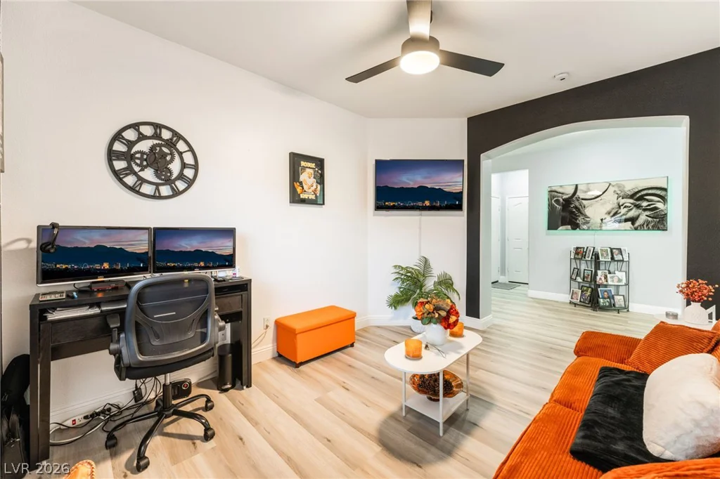 5879 Pavilion Lakes, Las Vegas, NV 89122