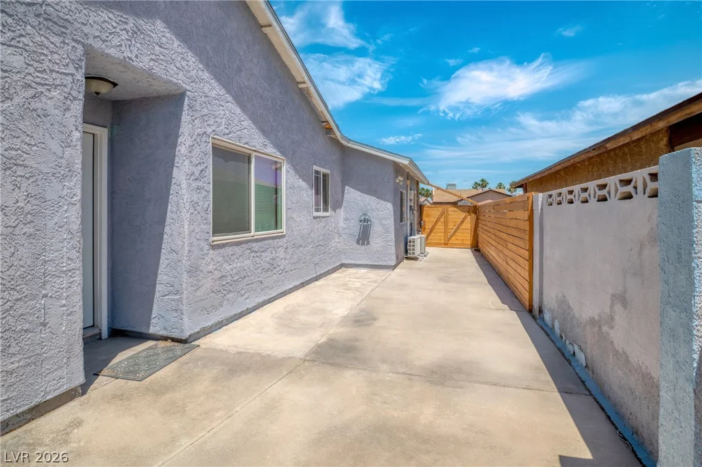 6017 Natures, Las Vegas, NV 89122
