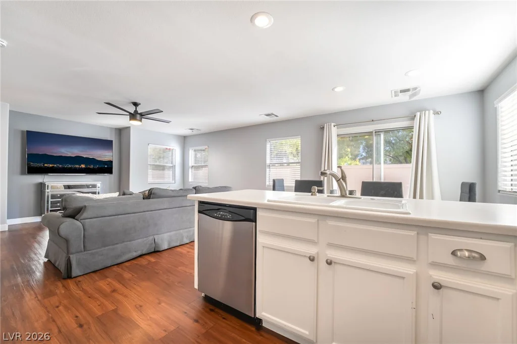 9285 Hainsworth, Las Vegas, NV 89148