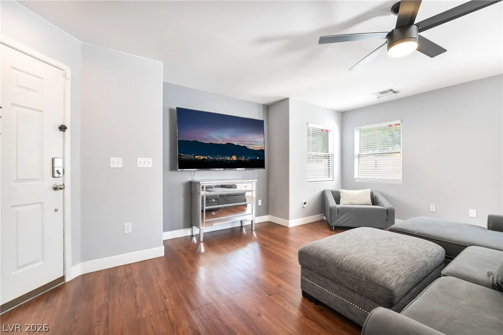9285 Hainsworth, Las Vegas, NV 89148