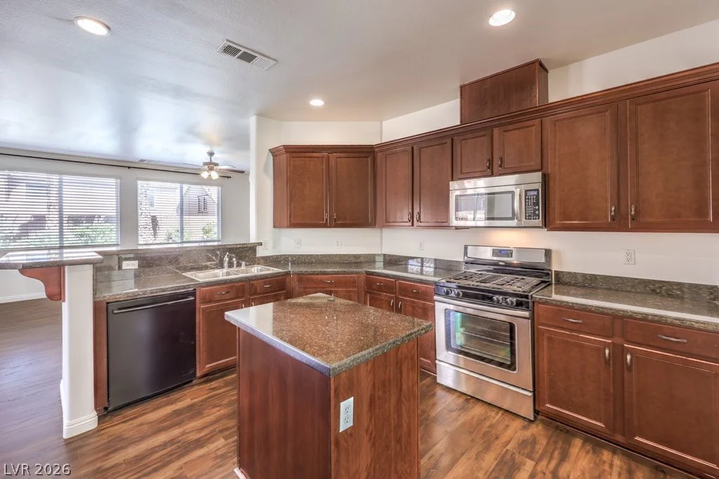 8132 Pink Desert, North Las Vegas, NV 89085