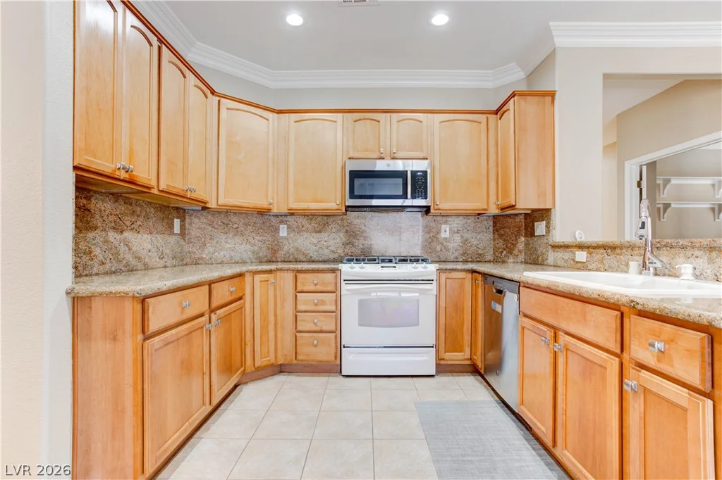 809 Royal Birch, Las Vegas, NV 89144