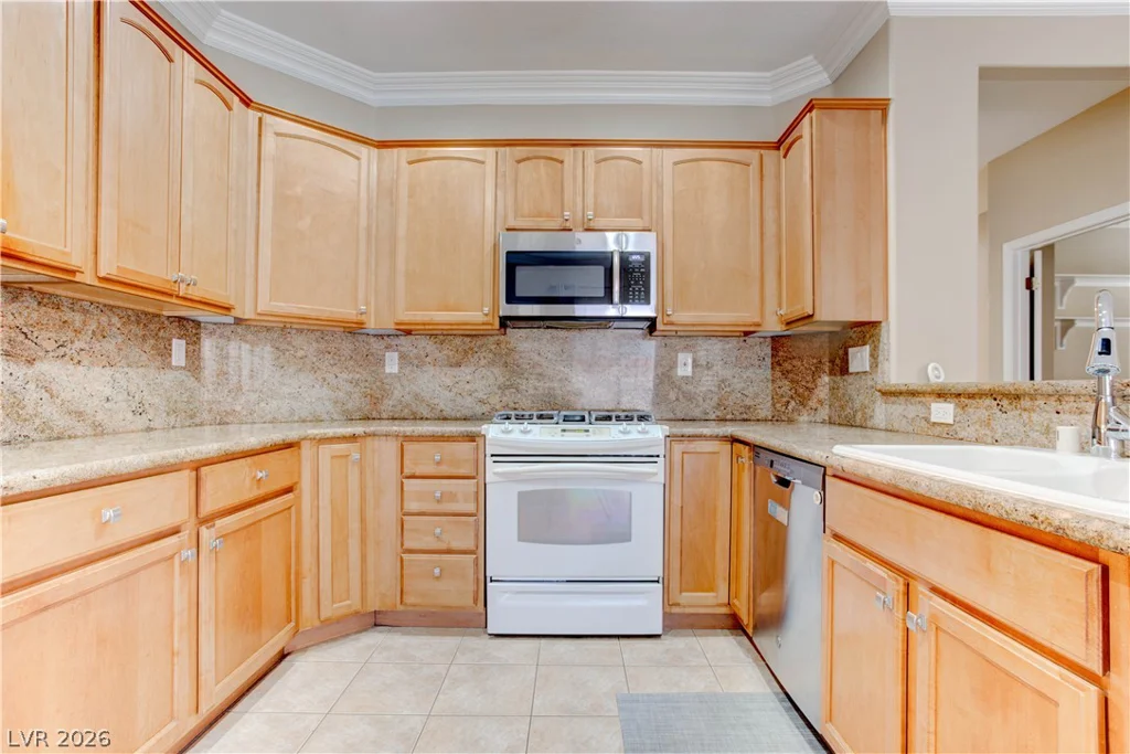 809 Royal Birch, Las Vegas, NV 89144