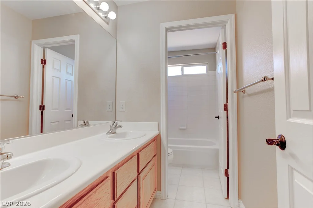 809 Royal Birch, Las Vegas, NV 89144