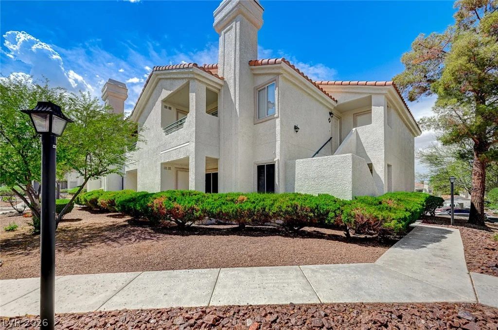 7905 Lago Vista, Las Vegas, NV 89145
