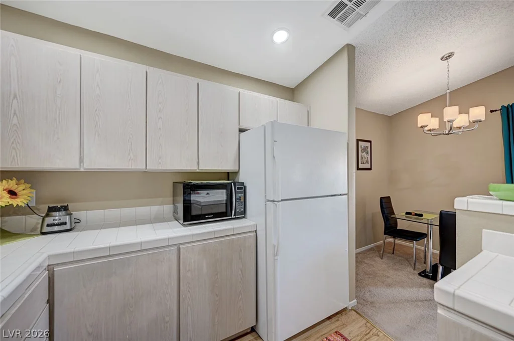 7905 Lago Vista, Las Vegas, NV 89145