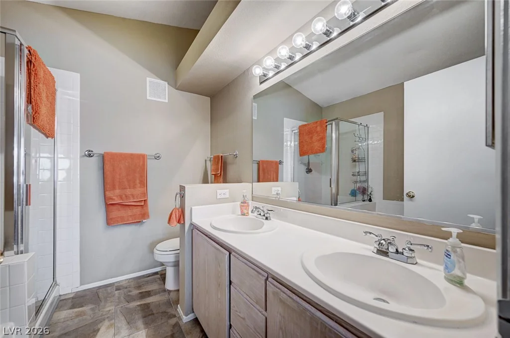 7905 Lago Vista, Las Vegas, NV 89145