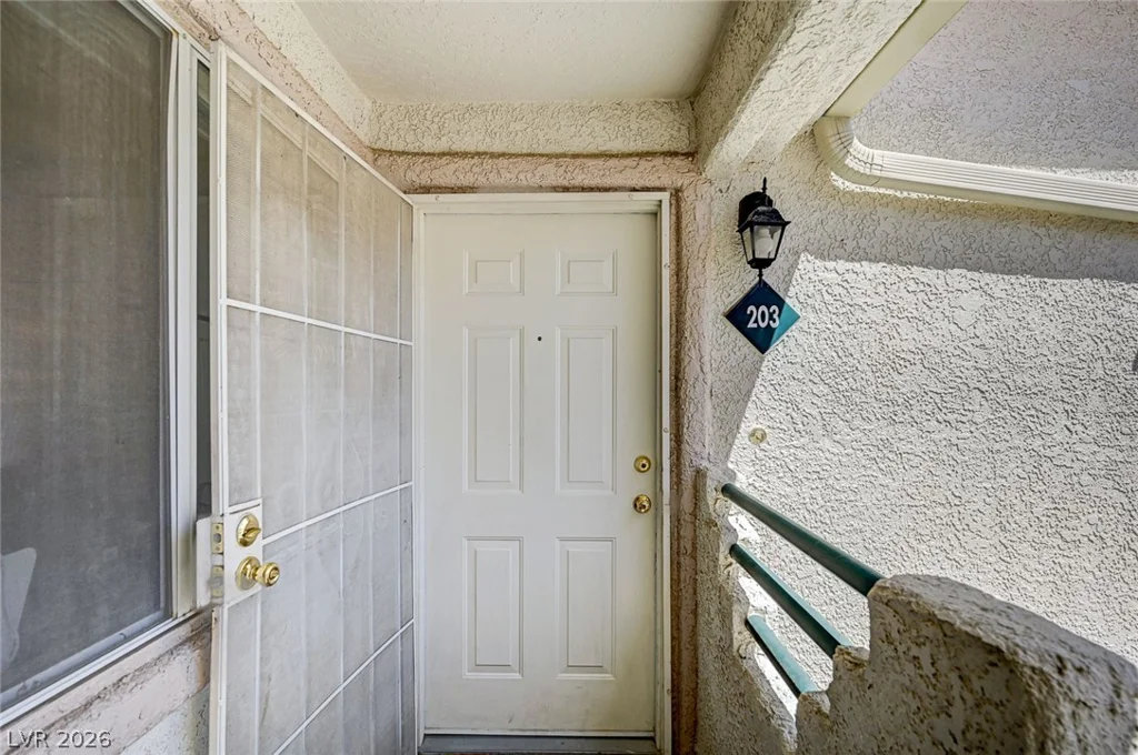 7905 Lago Vista, Las Vegas, NV 89145