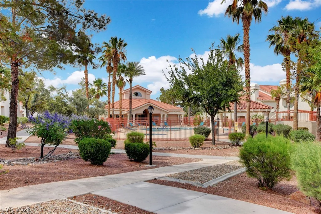 7905 Lago Vista, Las Vegas, NV 89145