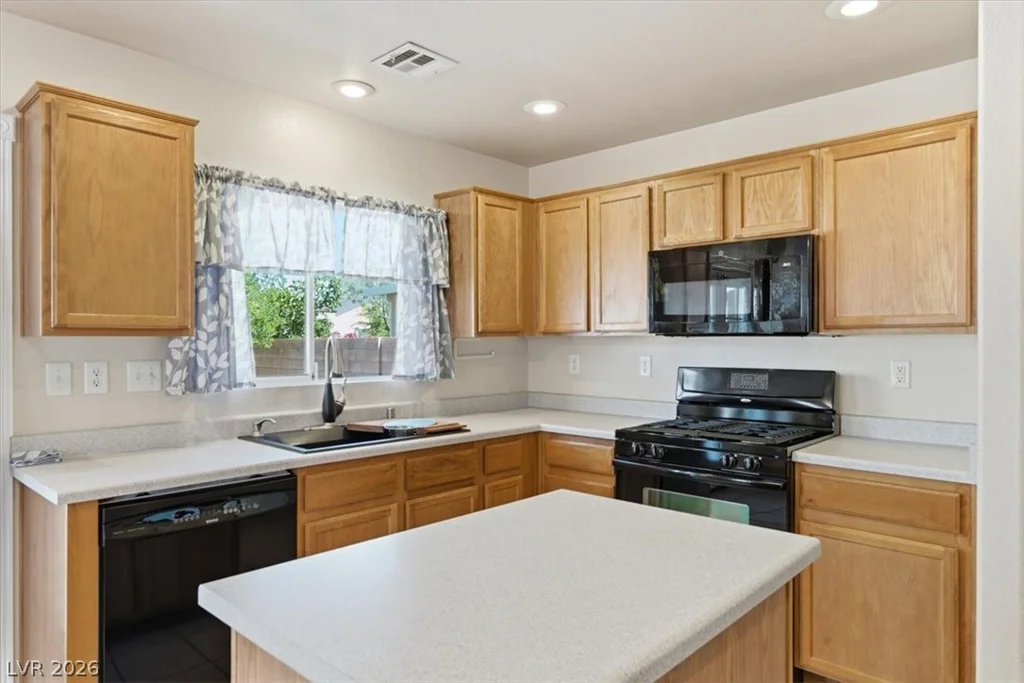 6018 Highland Gardens, North Las Vegas, NV 89031