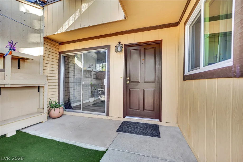 3033 Saint George, North Las Vegas, NV 89030