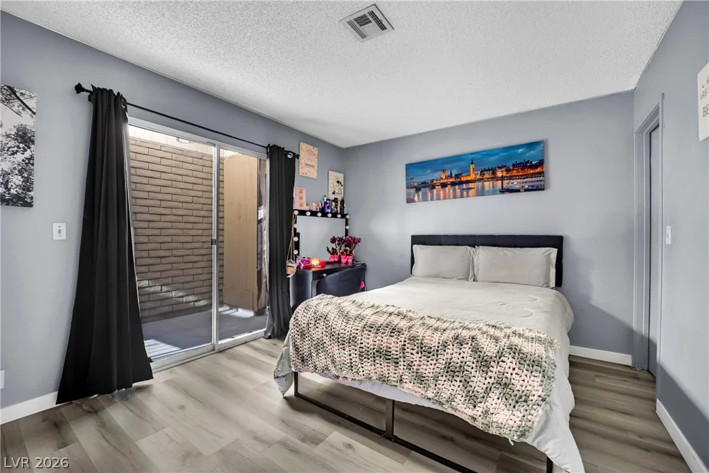 3033 Saint George, North Las Vegas, NV 89030