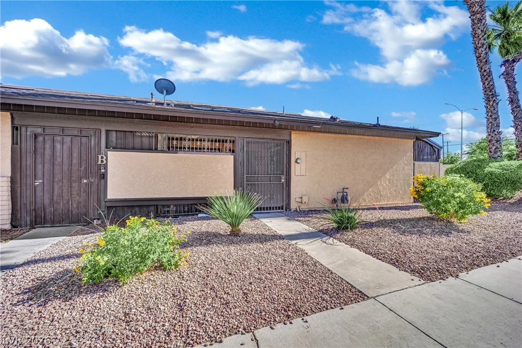 3033 Saint George, North Las Vegas, NV 89030