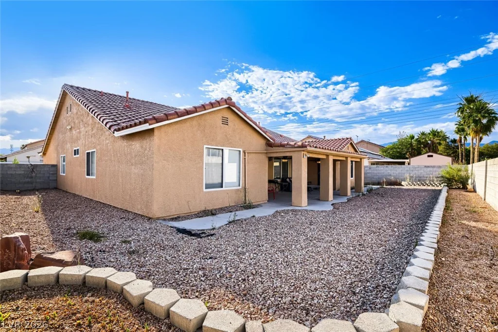 6324 Black Oaks, North Las Vegas, NV 89031