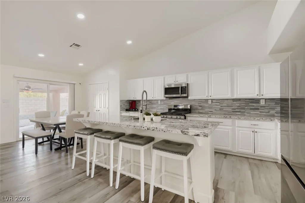 6324 Black Oaks, North Las Vegas, NV 89031