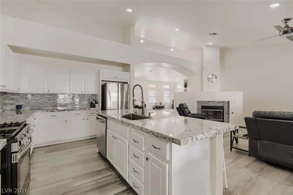 6324 Black Oaks, North Las Vegas, NV 89031