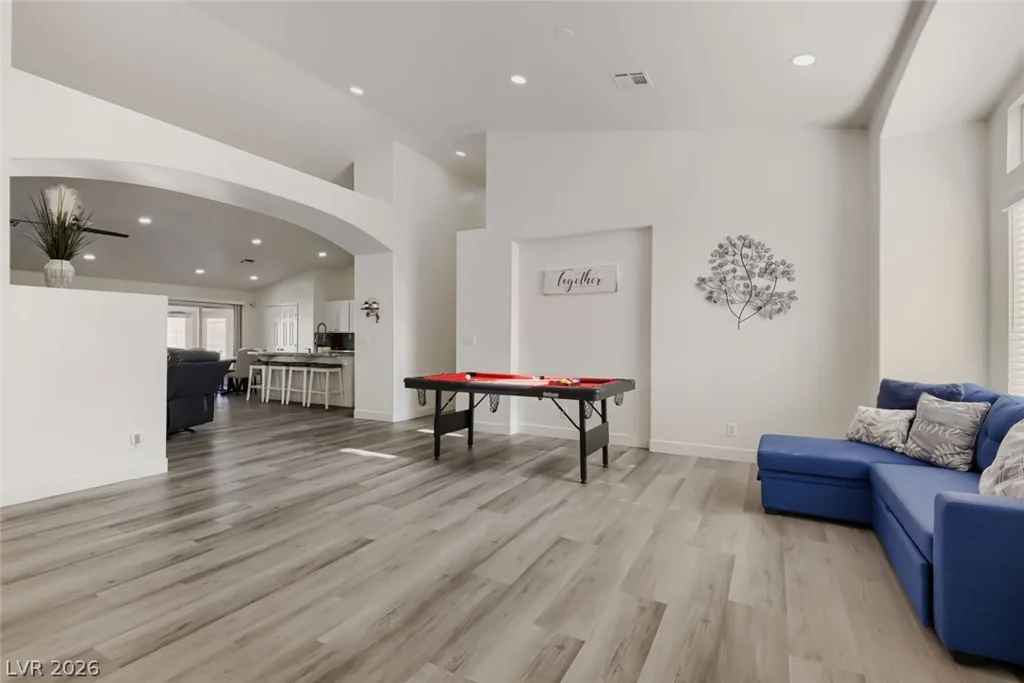 6324 Black Oaks, North Las Vegas, NV 89031