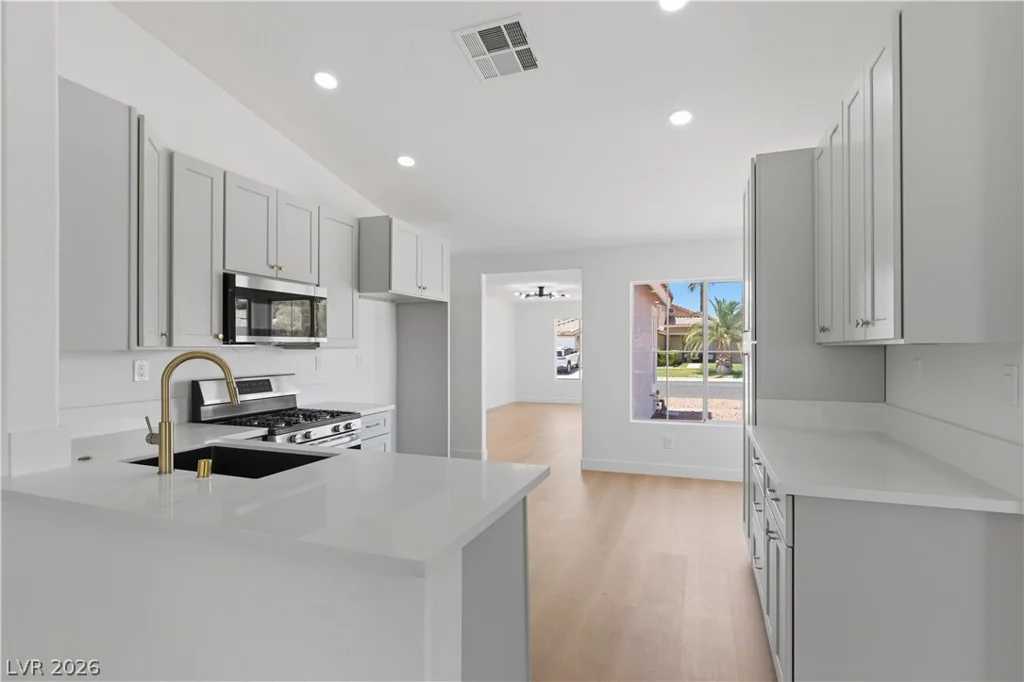 6134 Evening View, North Las Vegas, NV 89031