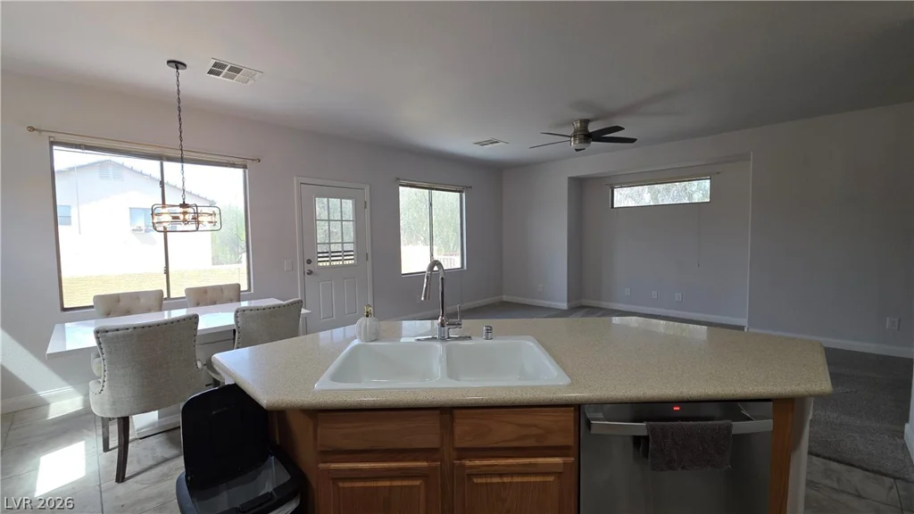 2880 Vigilante, North Las Vegas, NV 89081