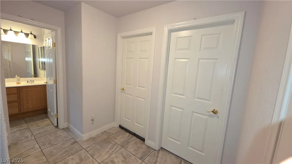 2880 Vigilante, North Las Vegas, NV 89081