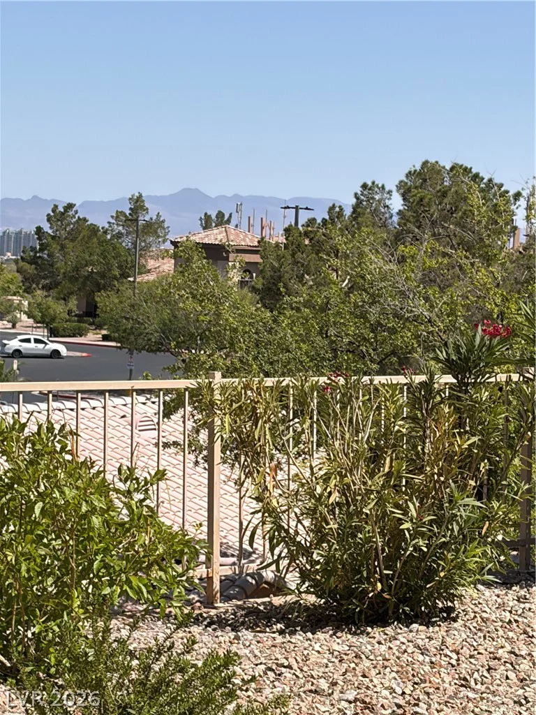 2338 Hot Brook Point, Las Vegas, NV 89134