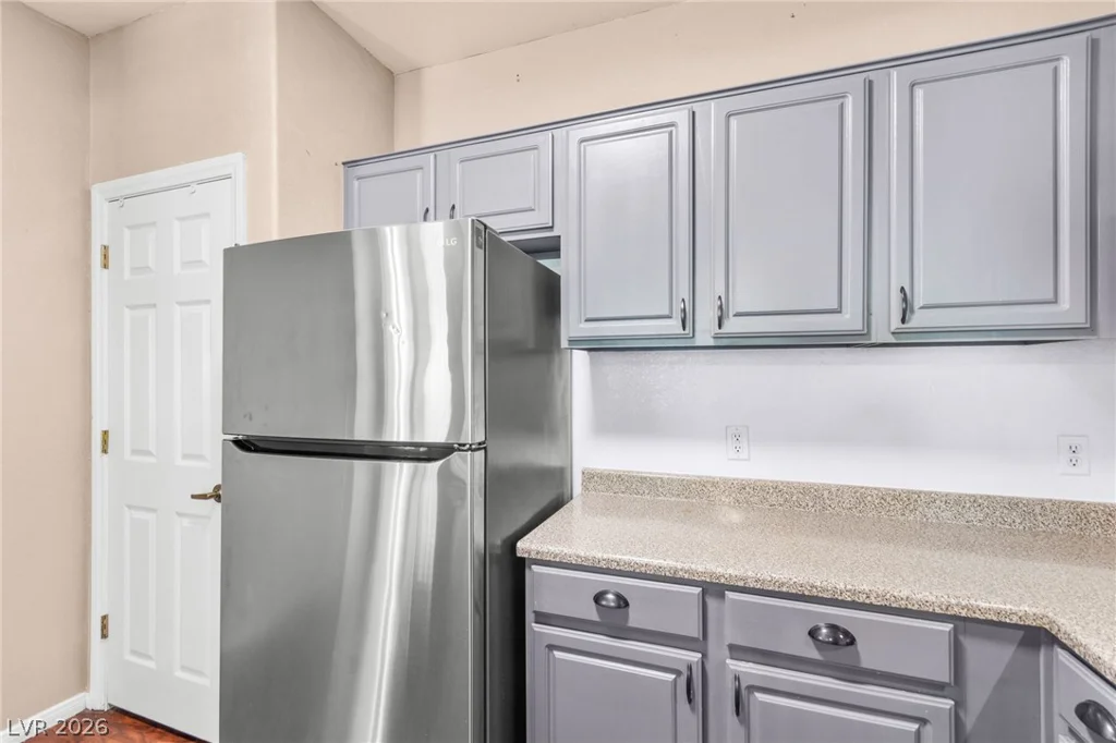 5855 Valley, North Las Vegas, NV 89031