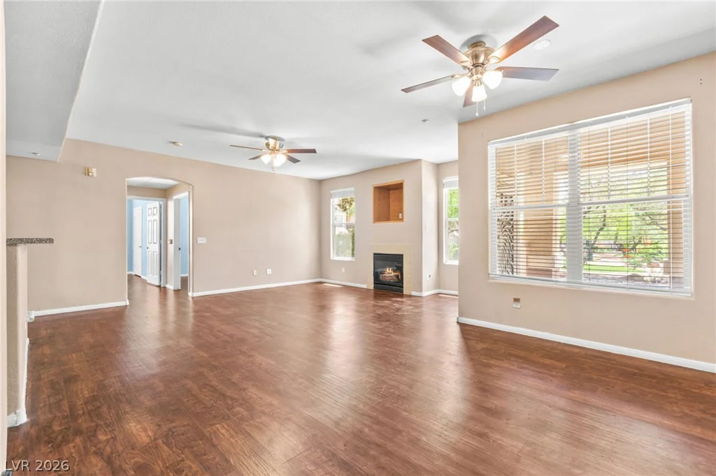 5855 Valley, North Las Vegas, NV 89031
