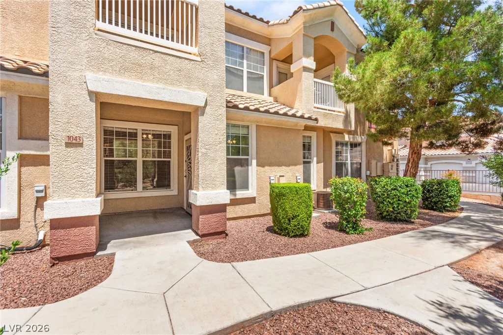 5855 Valley, North Las Vegas, NV 89031