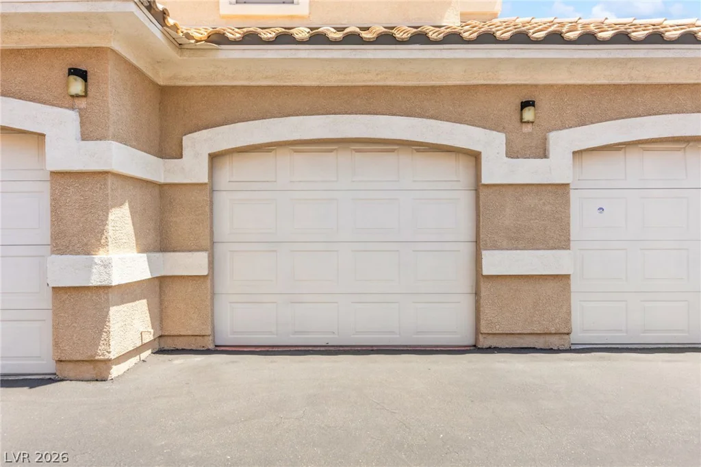 5855 Valley, North Las Vegas, NV 89031