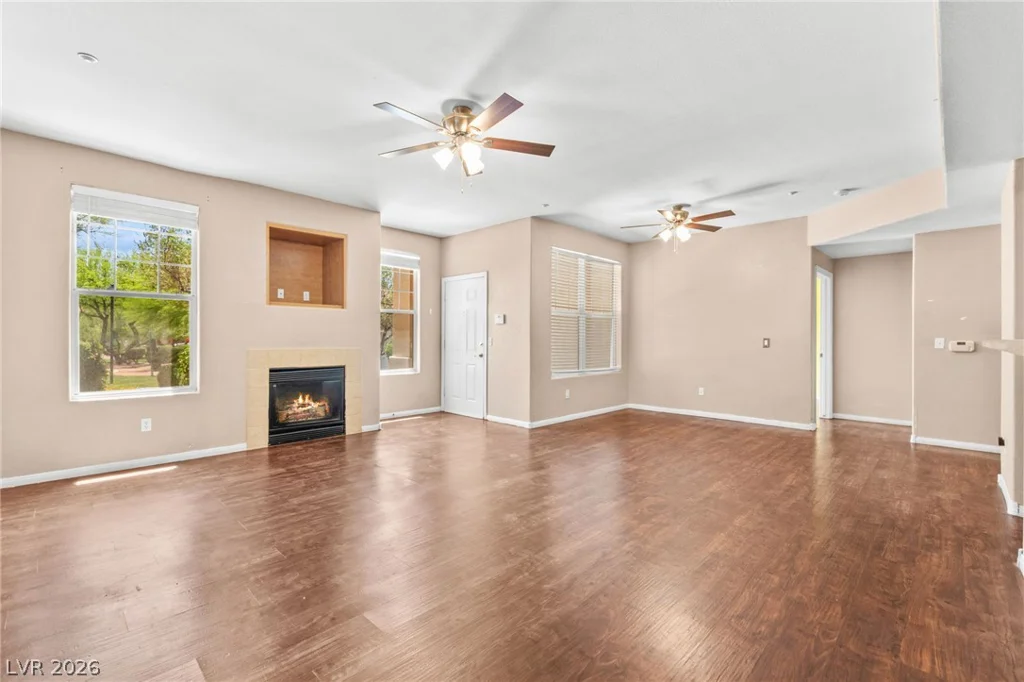 5855 Valley, North Las Vegas, NV 89031