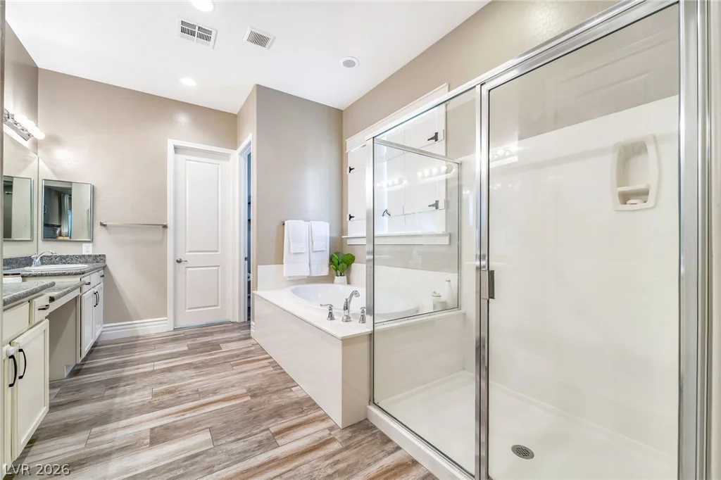 5781 Douglas Everett, Las Vegas, NV 89120