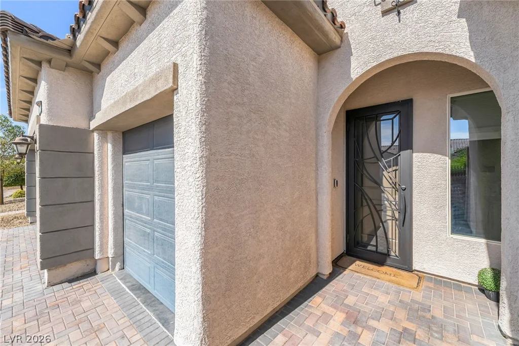 5781 Douglas Everett, Las Vegas, NV 89120