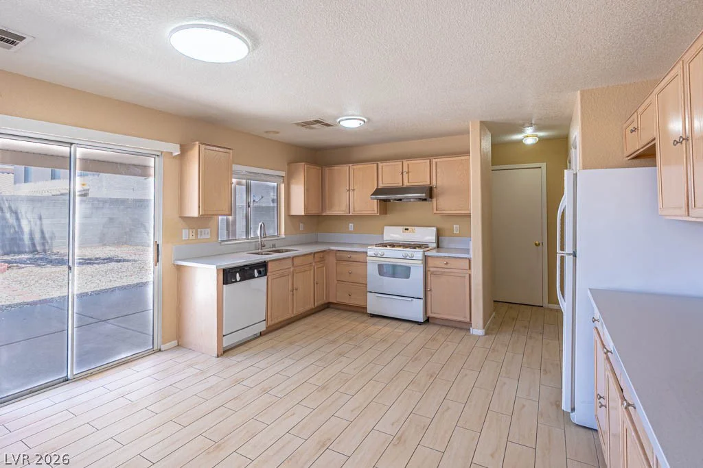 718 Peach Coral, Las Vegas, NV 89183