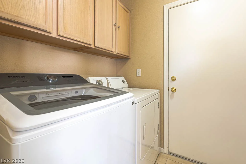 718 Peach Coral, Las Vegas, NV 89183