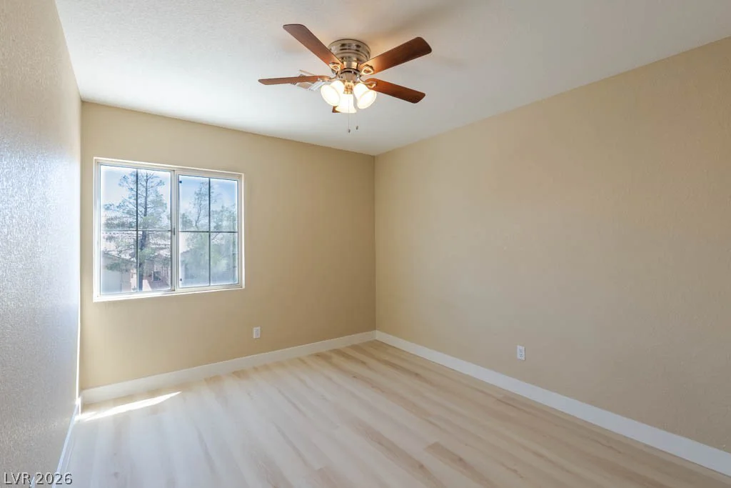 718 Peach Coral, Las Vegas, NV 89183