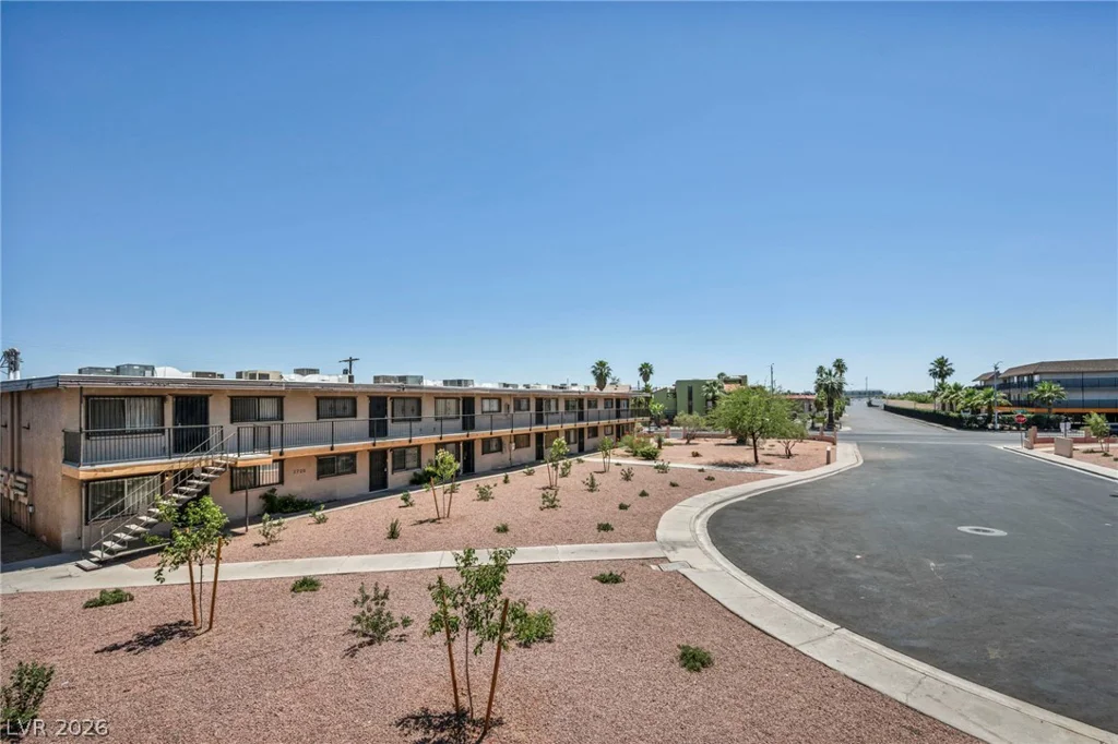 3718 Hazelwood, Las Vegas, NV 89119